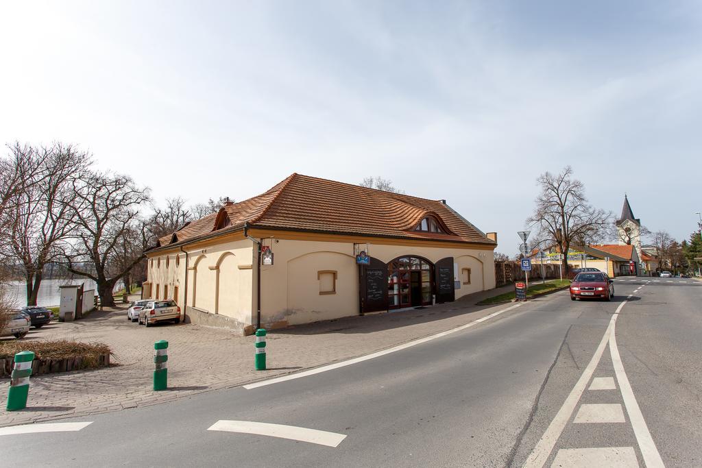 Pension U Hastrmana Prague Ngoại thất bức ảnh