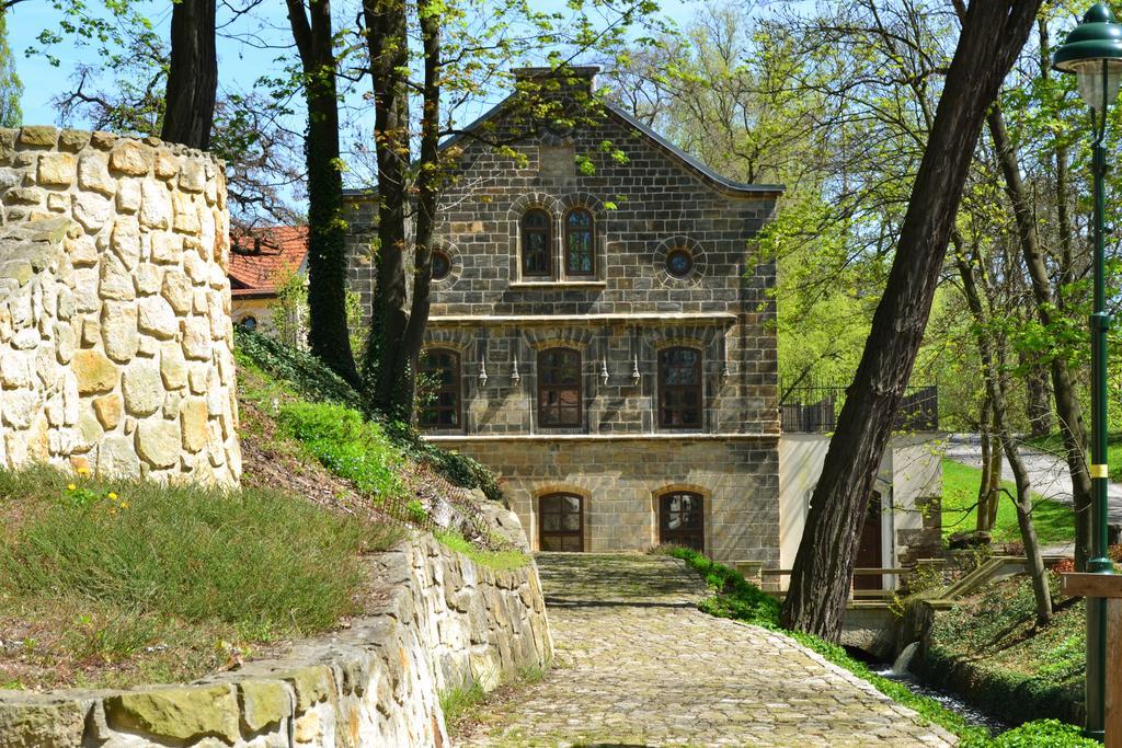 Pension U Hastrmana Prague Ngoại thất bức ảnh